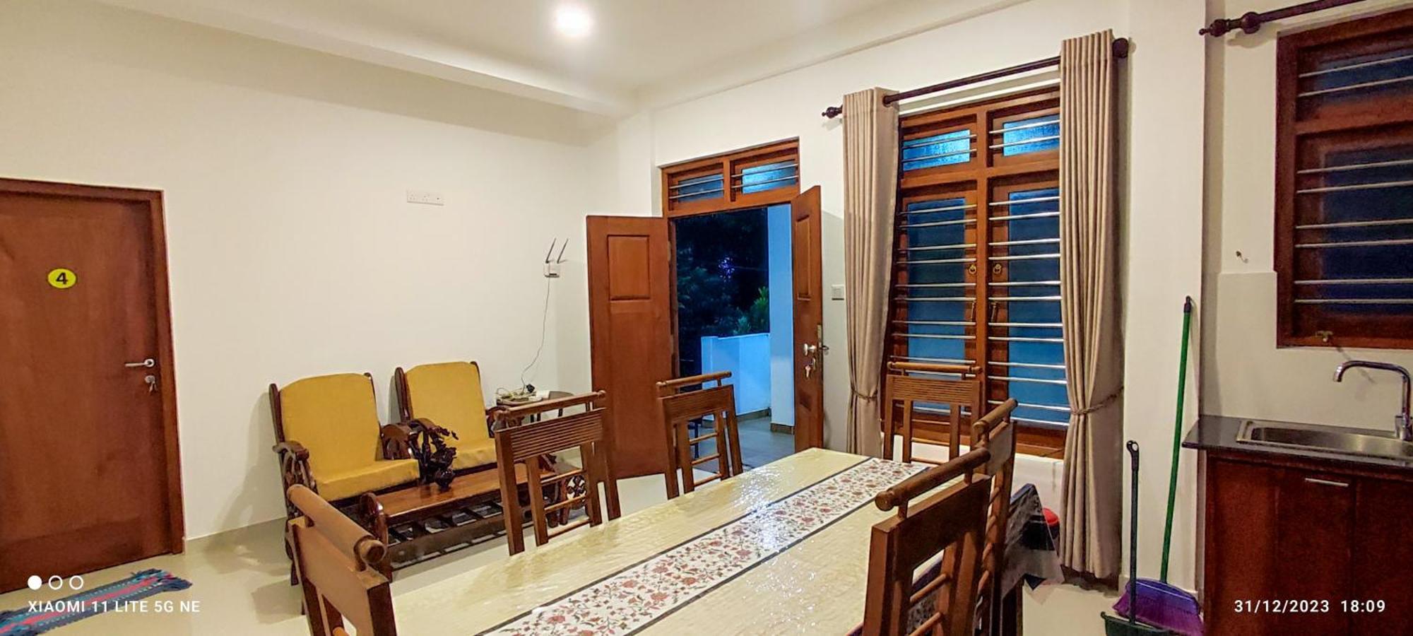 Villa Tanzanite Hikkaduwa Eksteriør bilde